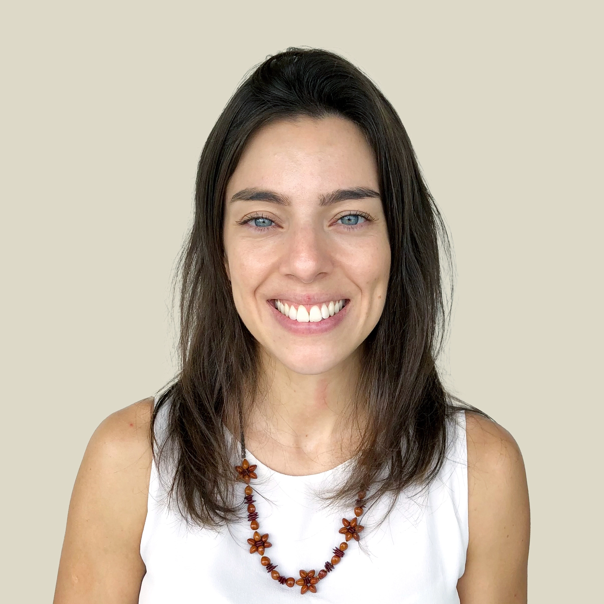 Dra. Gabrielle Gomes